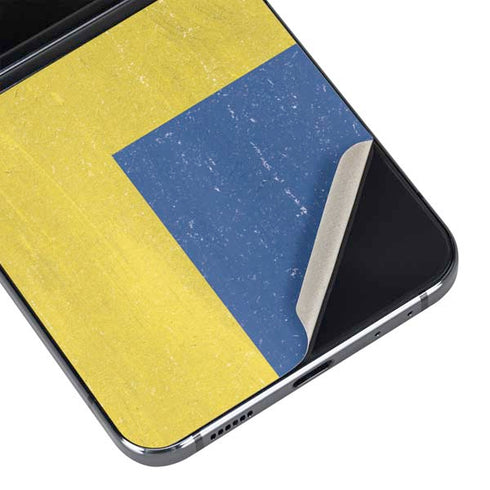 Sweden Flag Distressed Galaxy Z Flip5 5G Skin